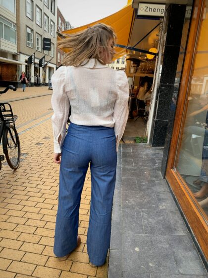 jeans achter