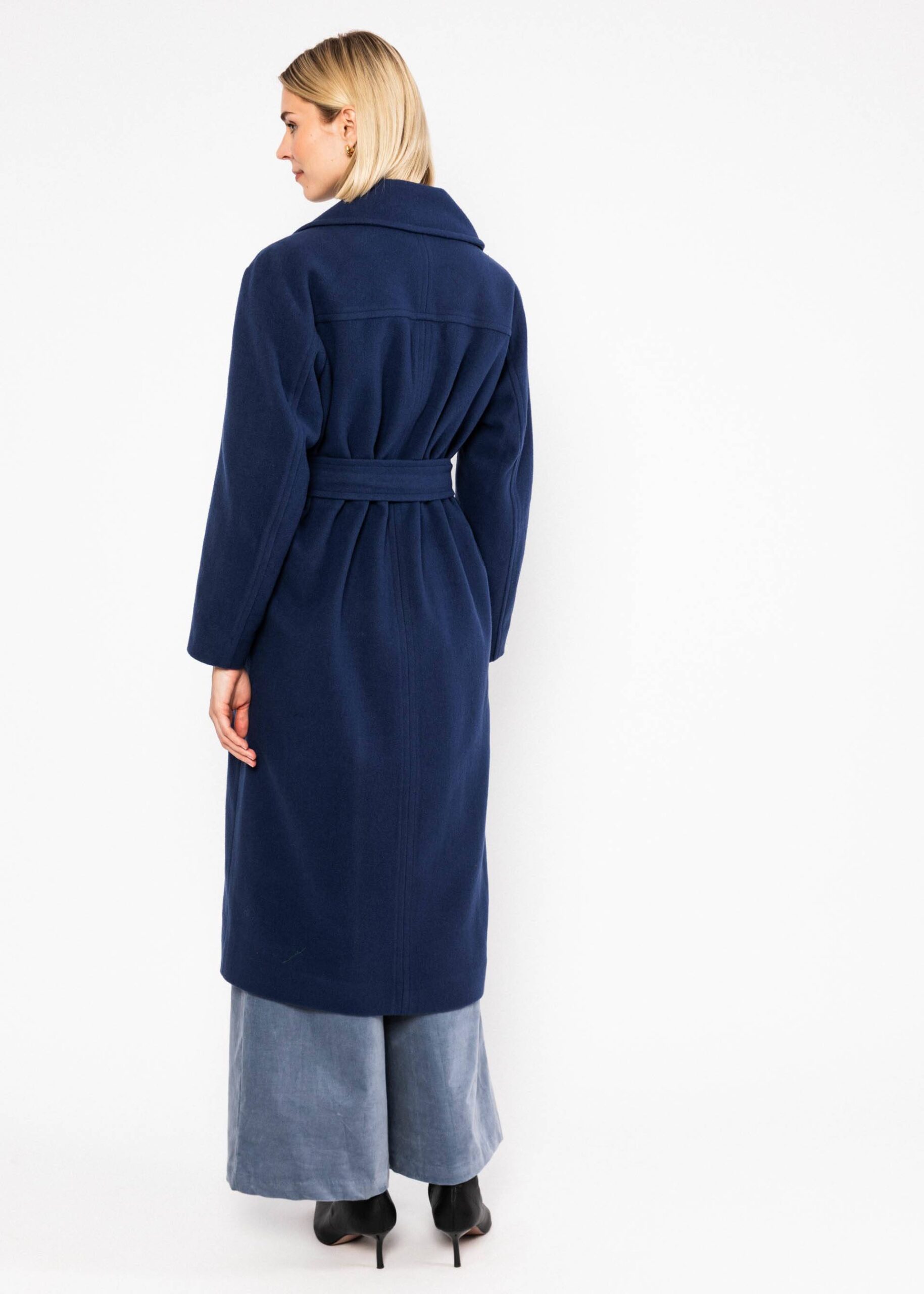 blutsgeschwister_the_willowmere_sassy_wool_blue_jacken_m_ntel_blau_196687_390222